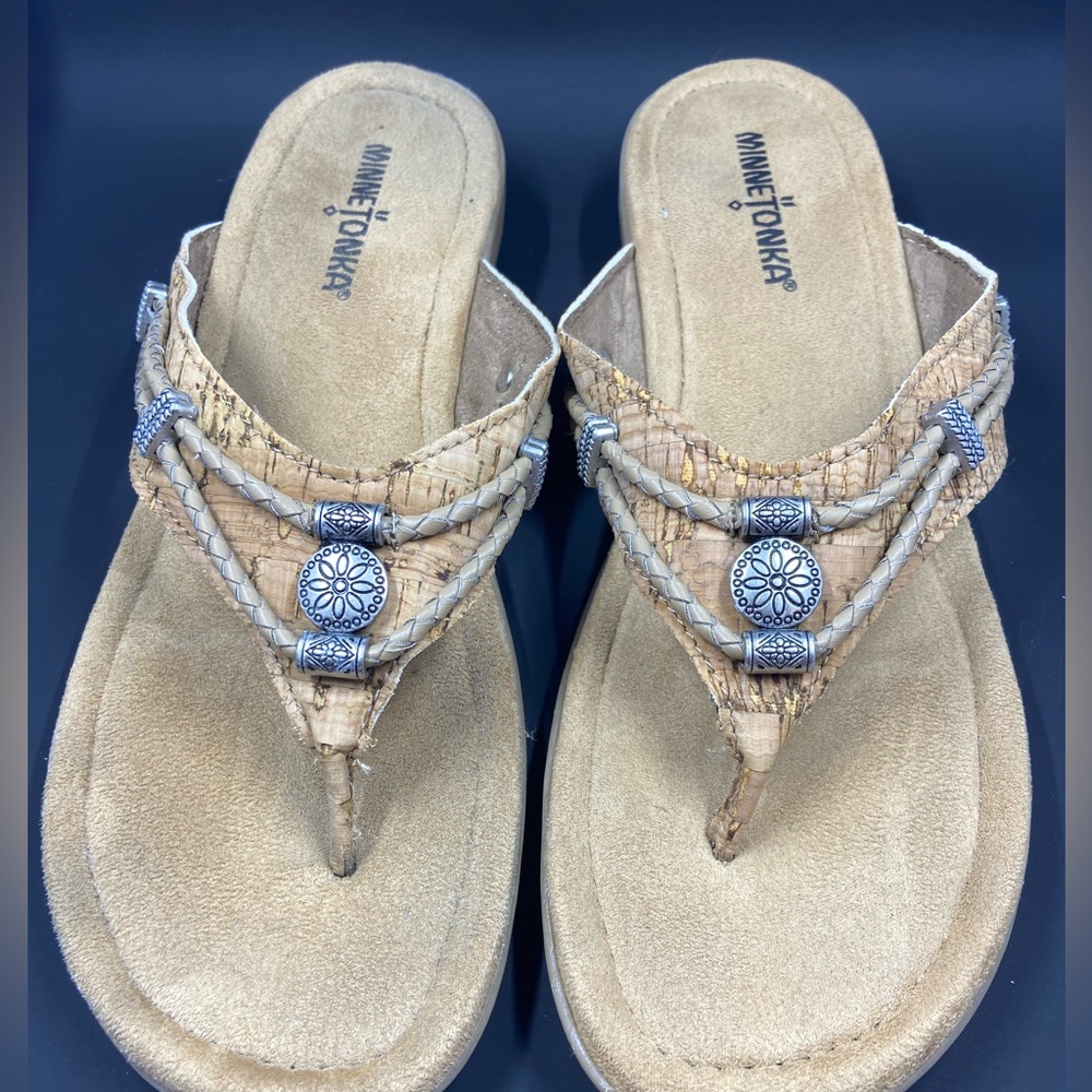 Minnetonka Women's Brown Sandals with Silver Accents